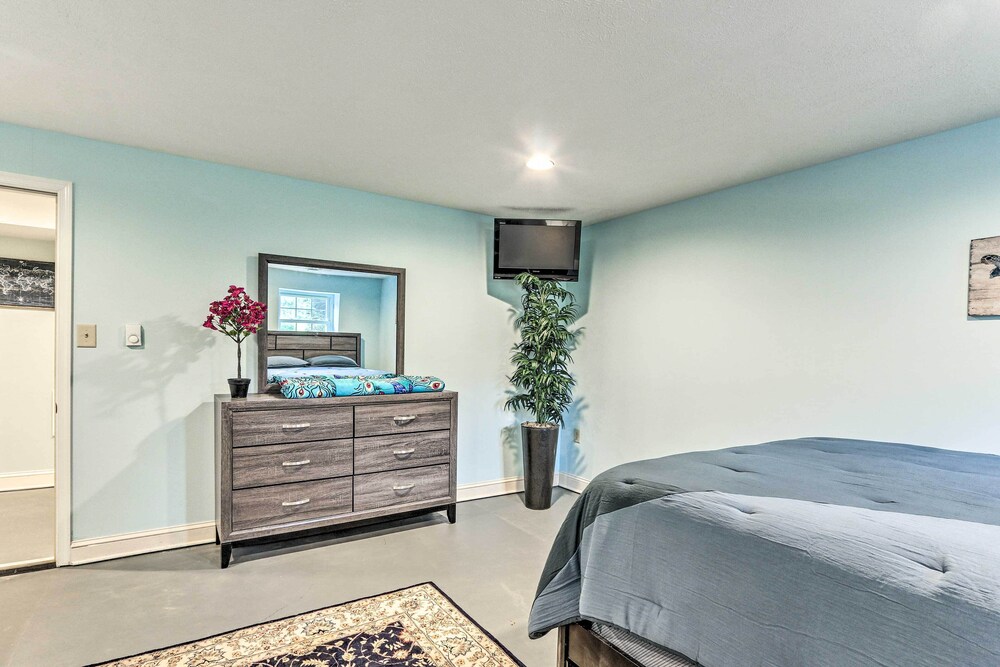 Charles Town Home w/ Private Pool Hot Tub - Property Image 25
