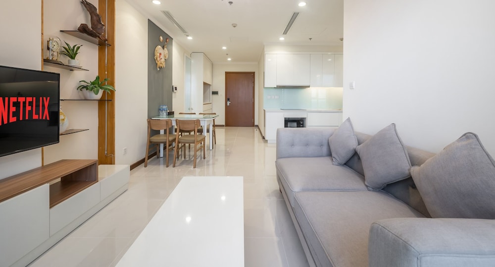 Landmark Apartment in Vinhomes Central Park