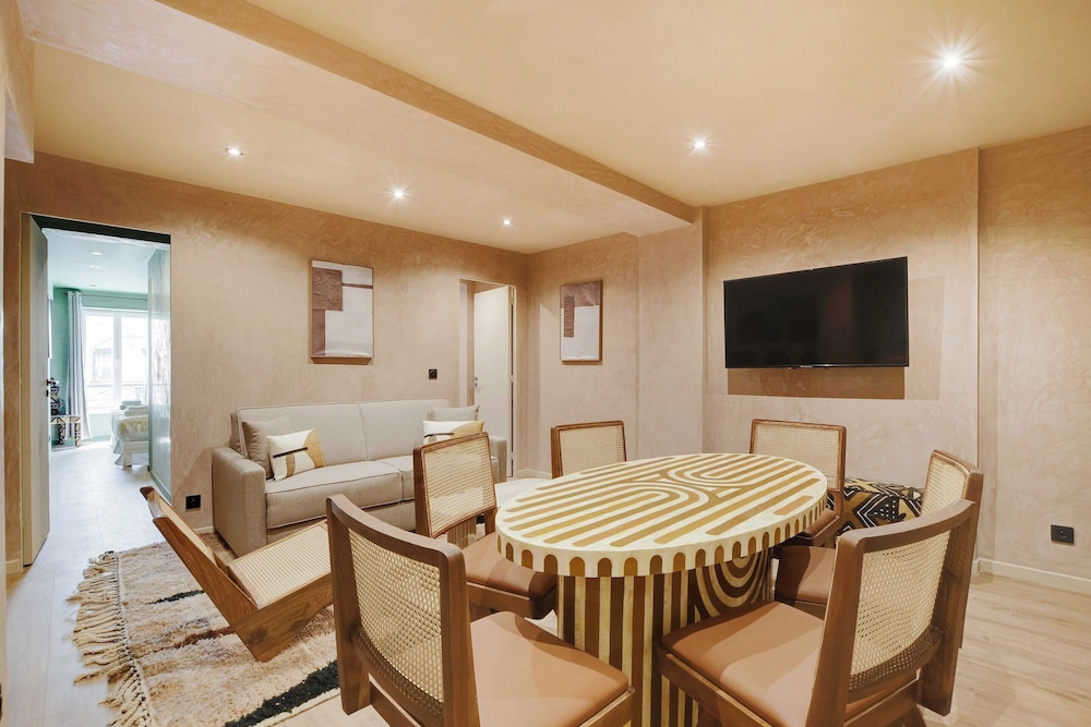 Exceptional 2br/6p Apartment - Caire / Montorgueil