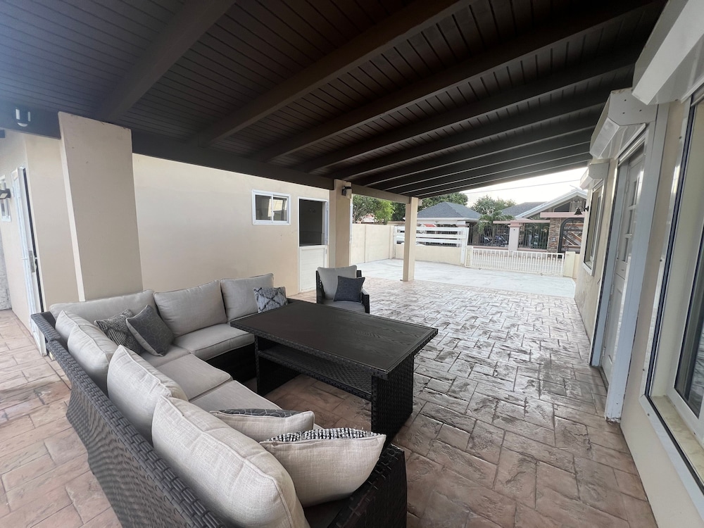 Palm Beach Villa Aruba - Great Location