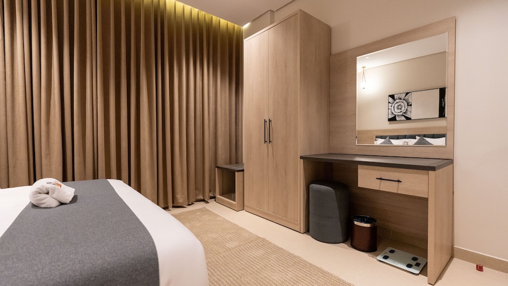 Brzeen Hotel - Riyadh - فندق برزين الرياض