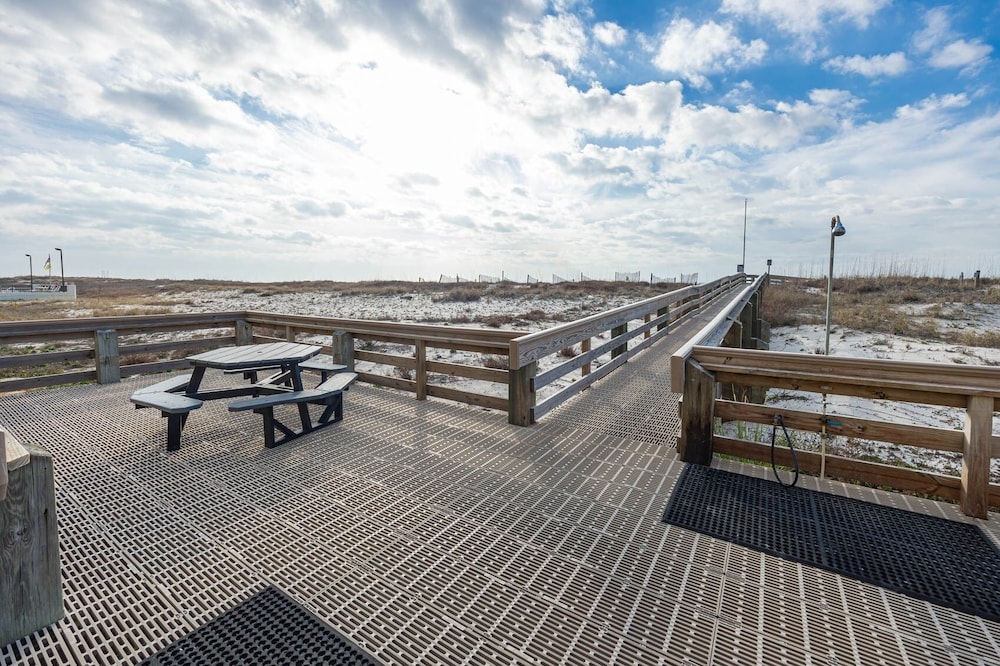 Island Winds West 470 3 Bedroom Condo view 5