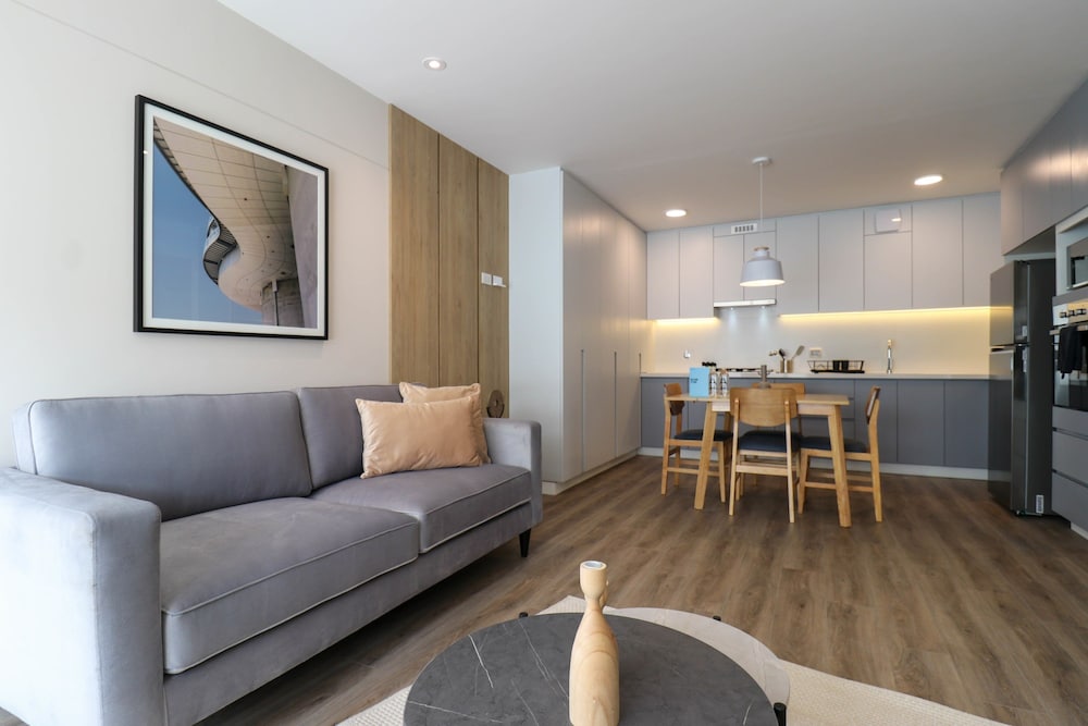 w Glorious 1BR w Perfect Balcony in Miraflores