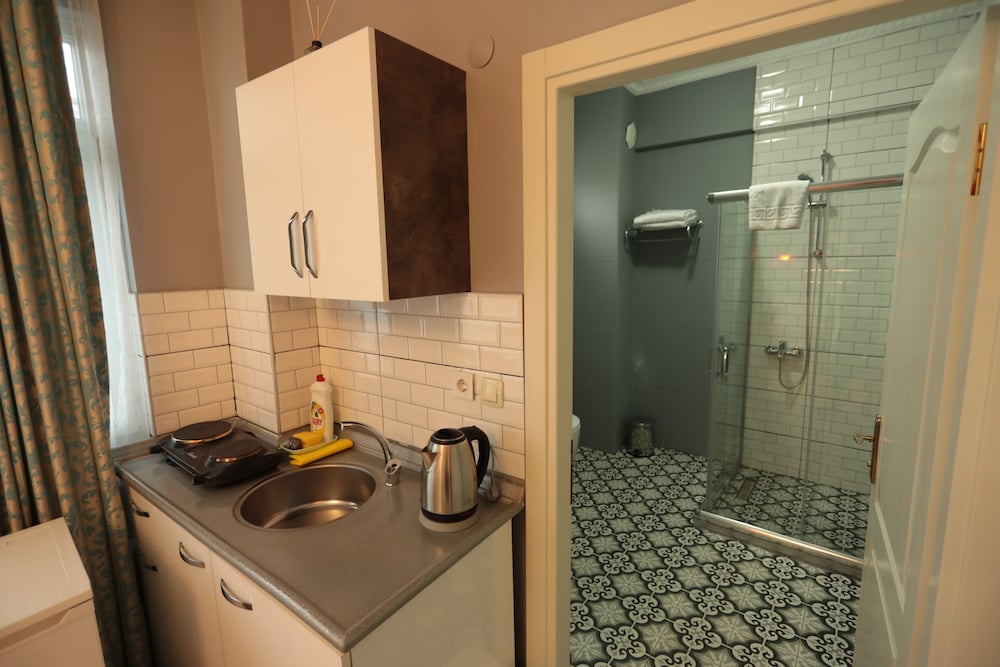 White Pearl Apart - Image 40