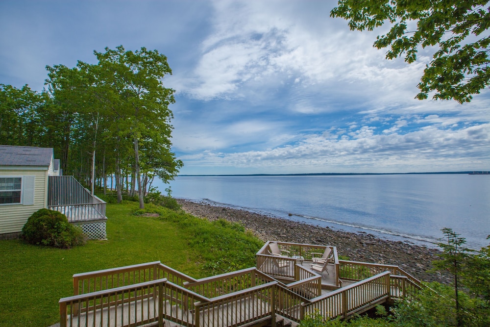 Glenmoor By the Sea