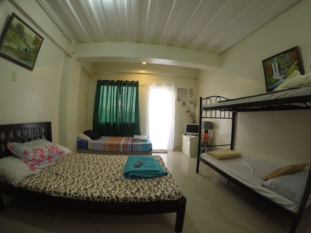 Parañaque Airport Hometel view 2