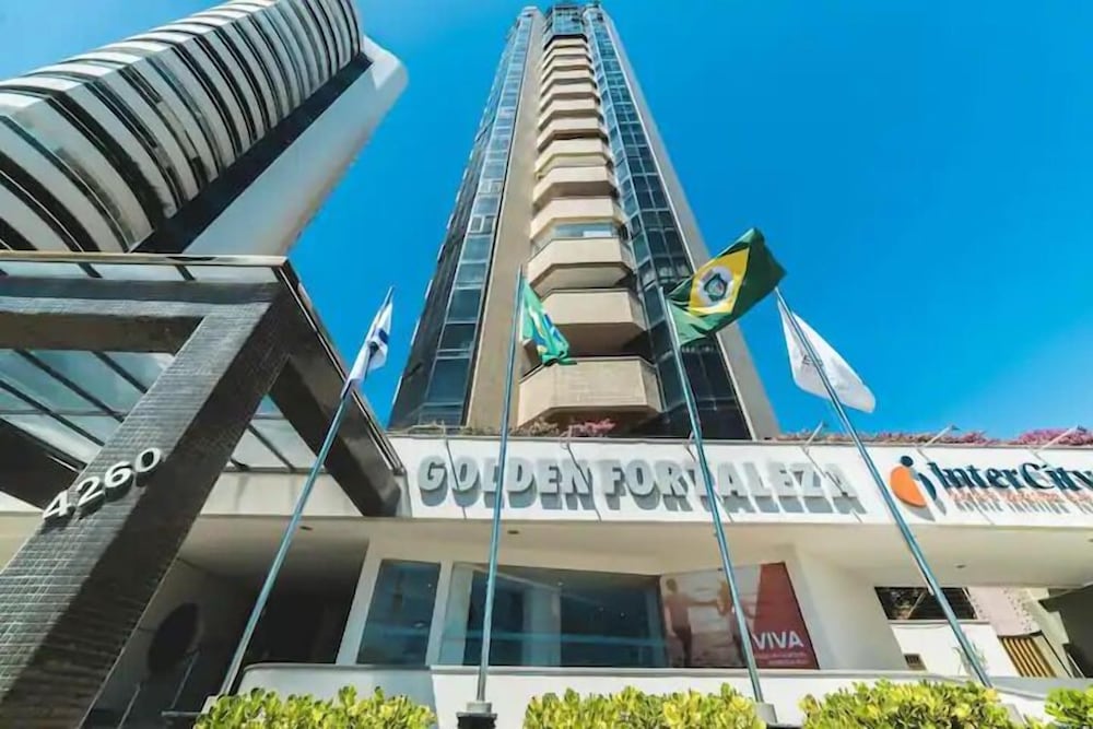 Conforto a Beira Mar no Golden Fortaleza