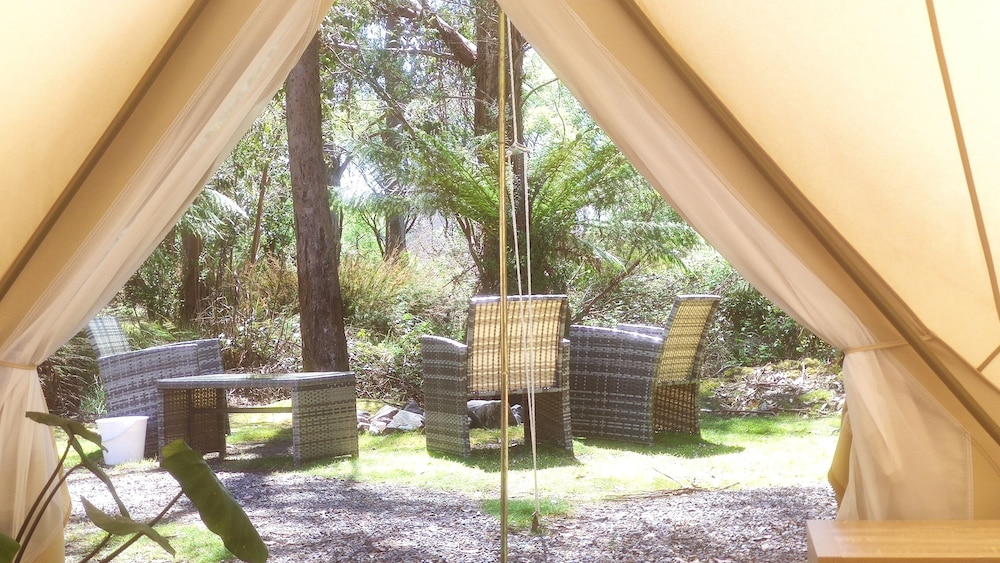 Zeehan Bush Camp