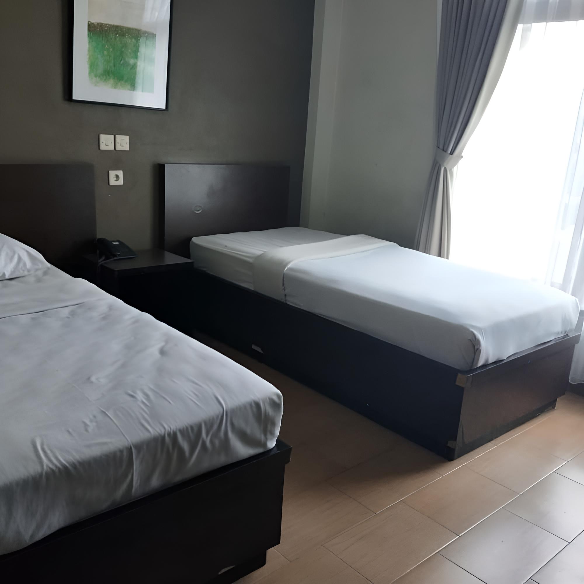 Capital O 2239 Hotel Endah Parahyangan view 2