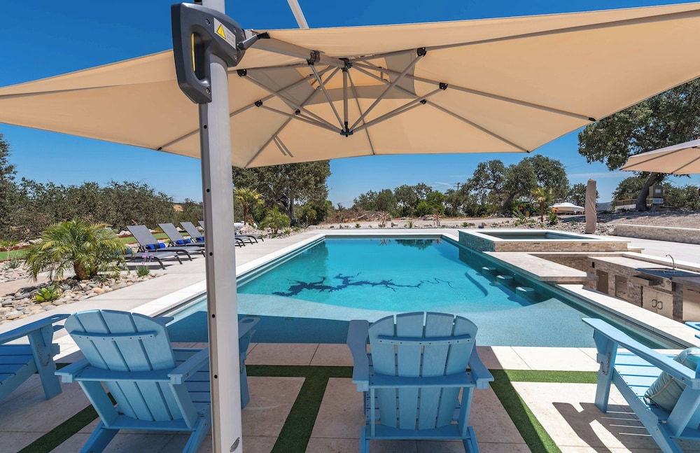 Blue Oak Oasis