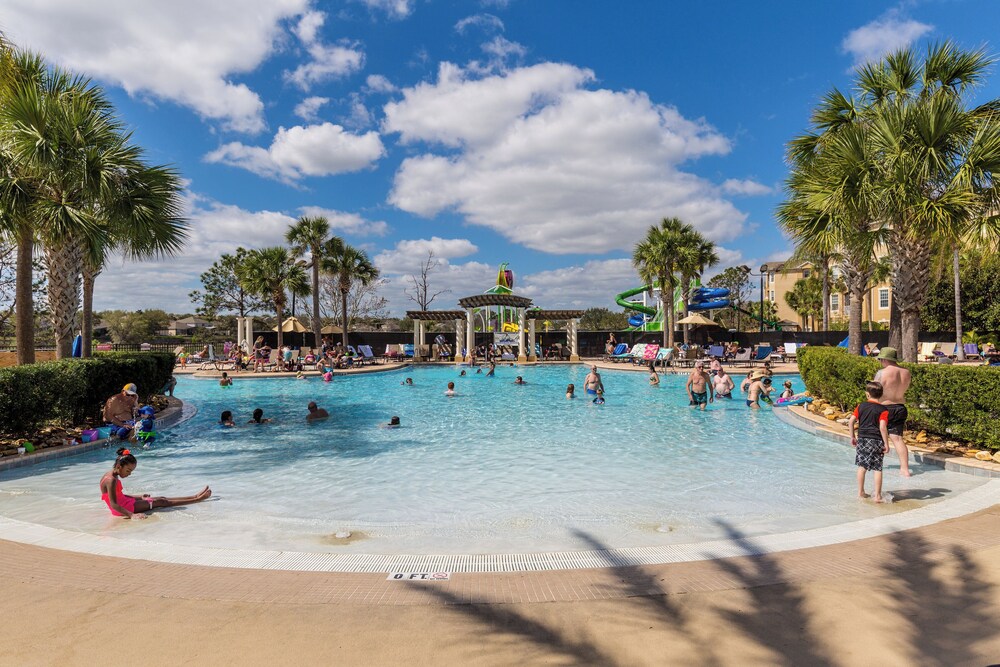 Disney Retreat Two by VillaDirect - Image 4