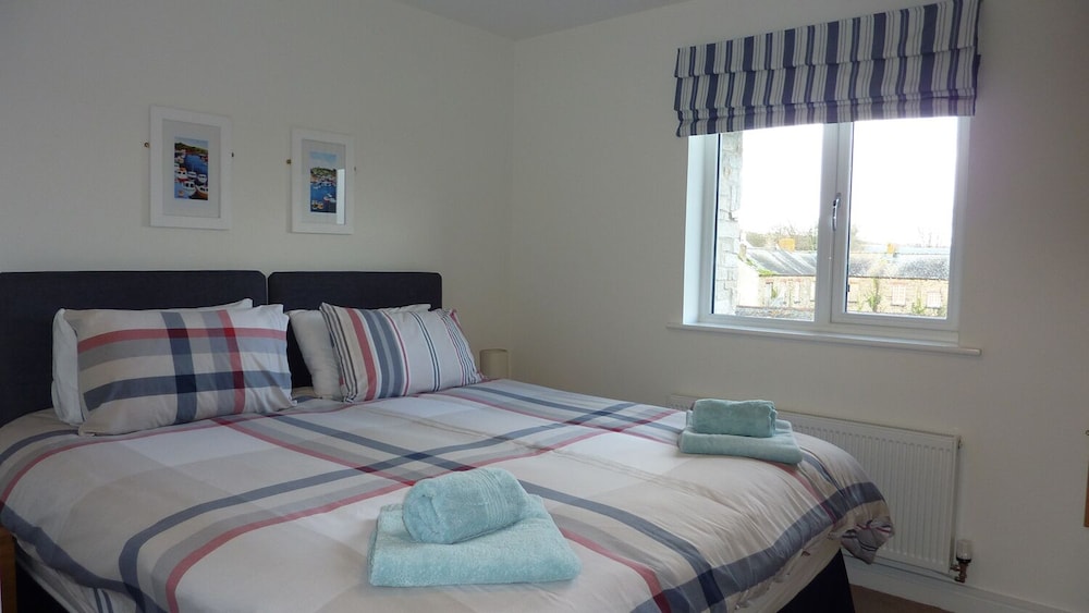 28 Clock Tower Court view 2