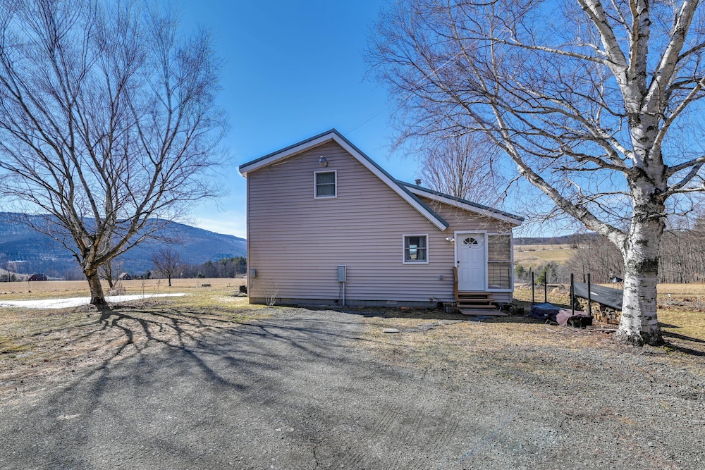 3 Mi to Catskill Scenic Trail: Stamford Cottage