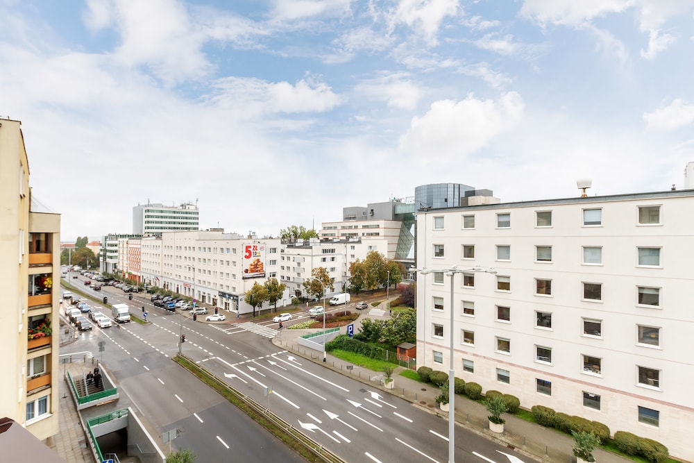 Apartments Slaska Gdynia by Renters view 3