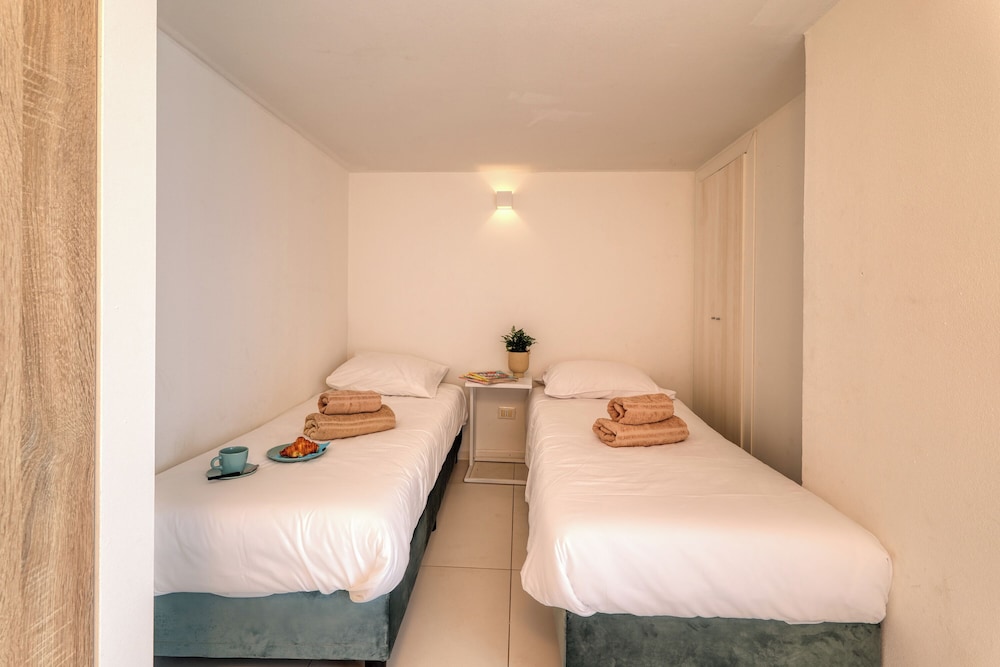 Holiday Resort Balzi Rossi