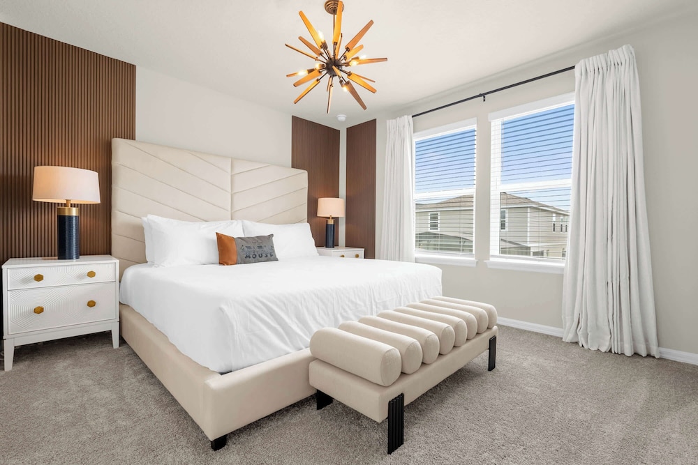 Upstay Disney 5BR Movie Mansionwindsor Cay Resort