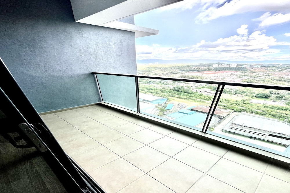 Vista Bangi Serviced Apartments by The River