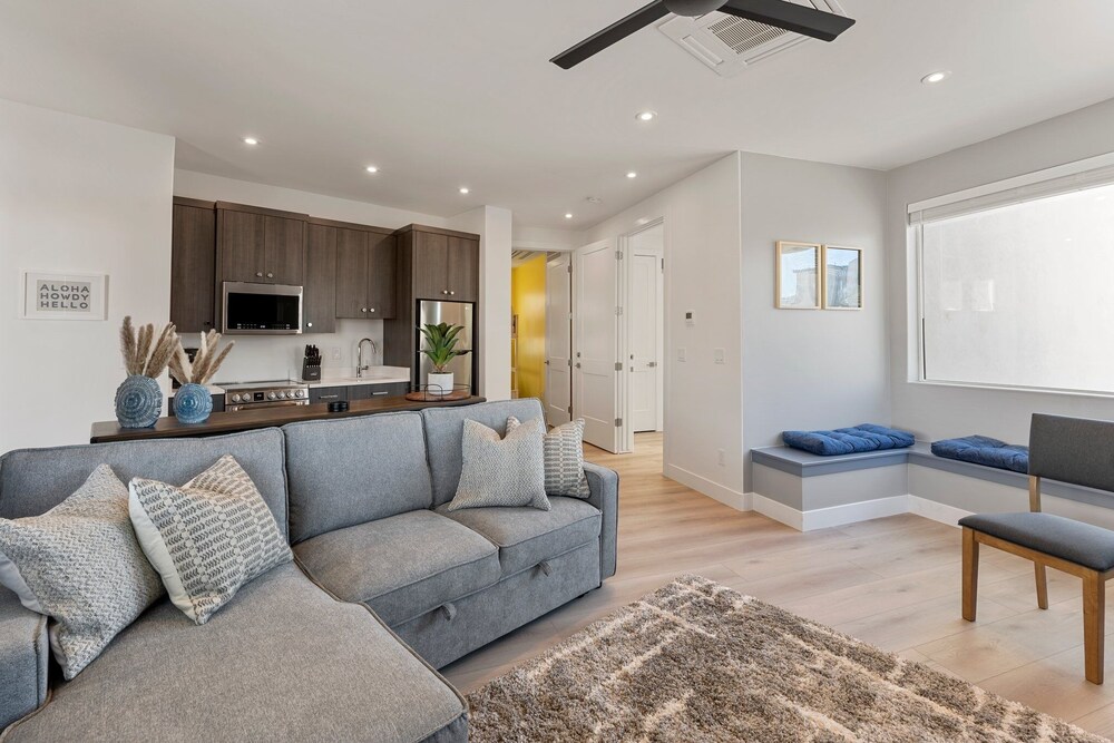 Olympic Escapes Gold 6 Bedroom Townhouse