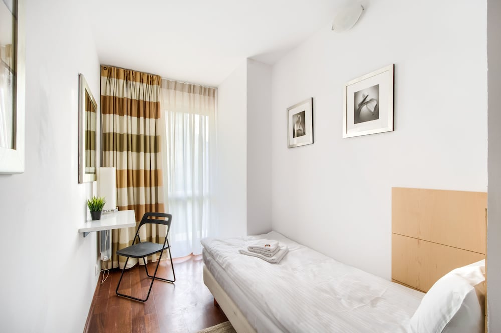 404 Rooms Zamiany Ursynow - Hostel view 2