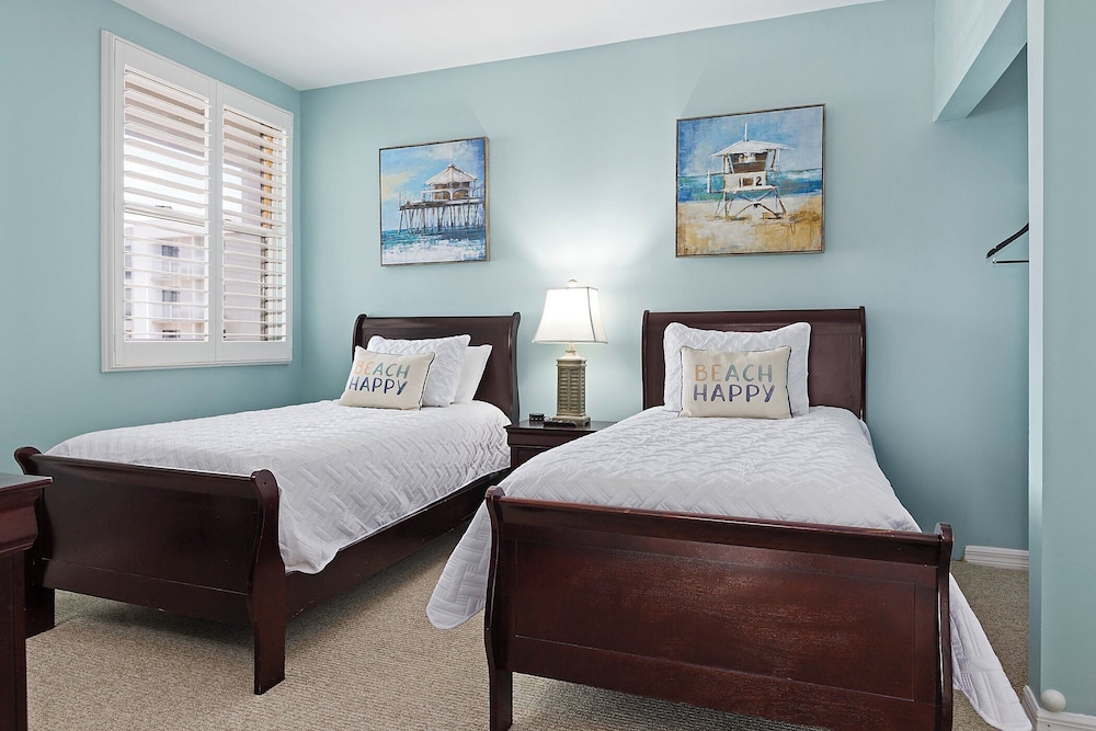 Emerald Key by Southern Vacation Rentals
