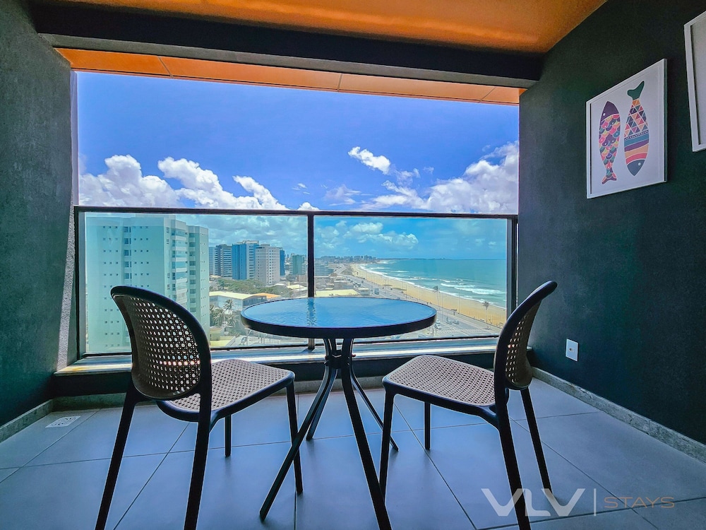 Art Studio by VLV Stays