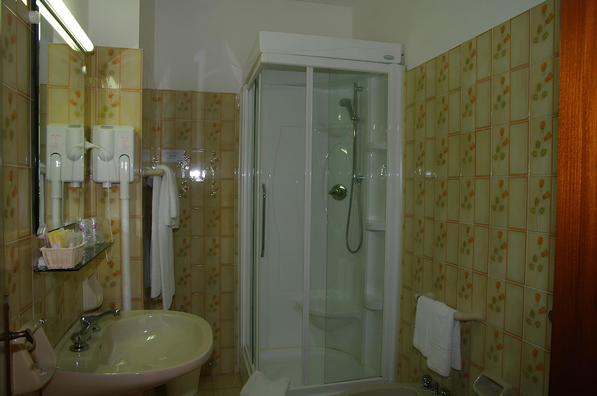 Photo 38
