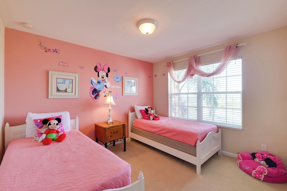 Windsor Hills Home w/ Pool, 5 Mi to Disney! view 4