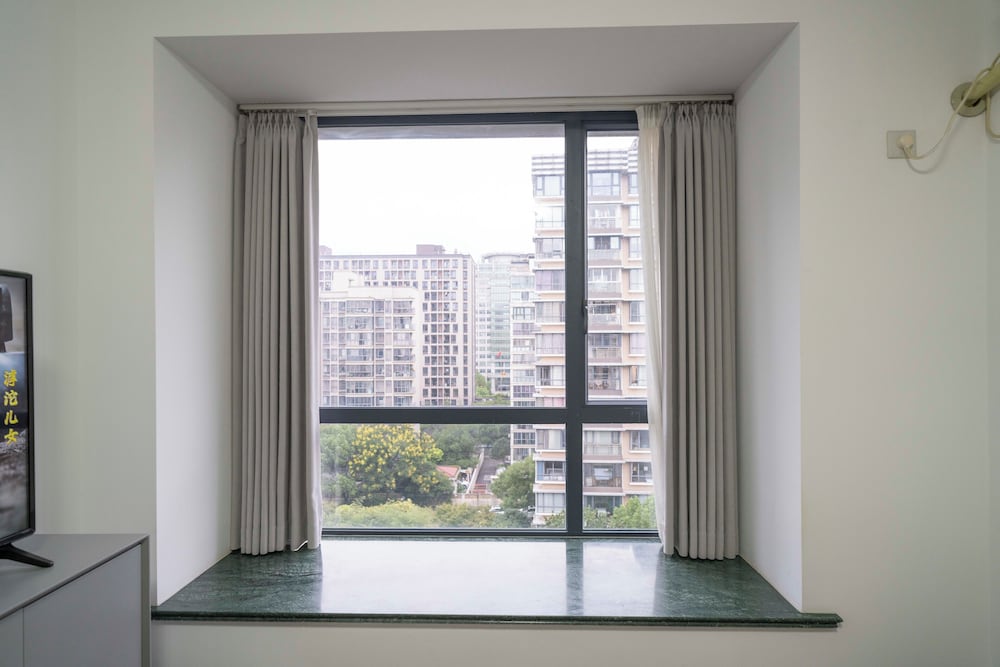 Tyms Cozy 1BR APT Gubei Carnival Court