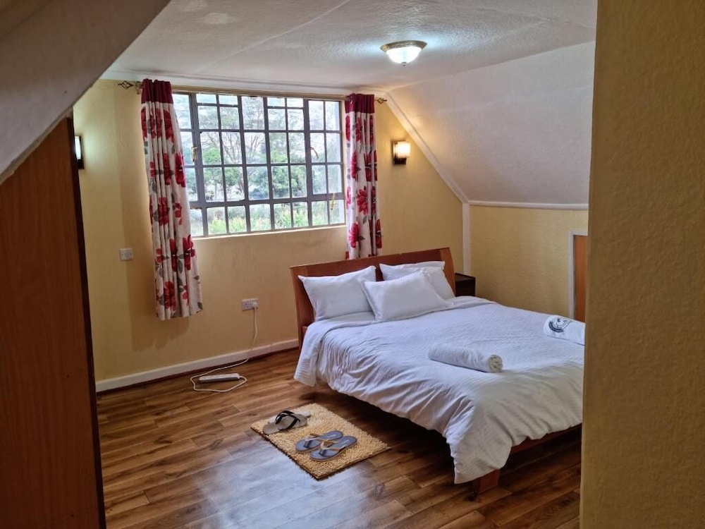 Lux Suites Weavers Haven Guest House