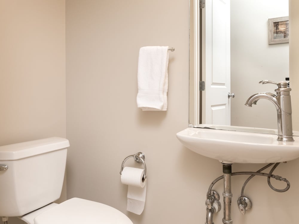 Thomas Circle 2br Furnished Condo 2 Bedroom Apts