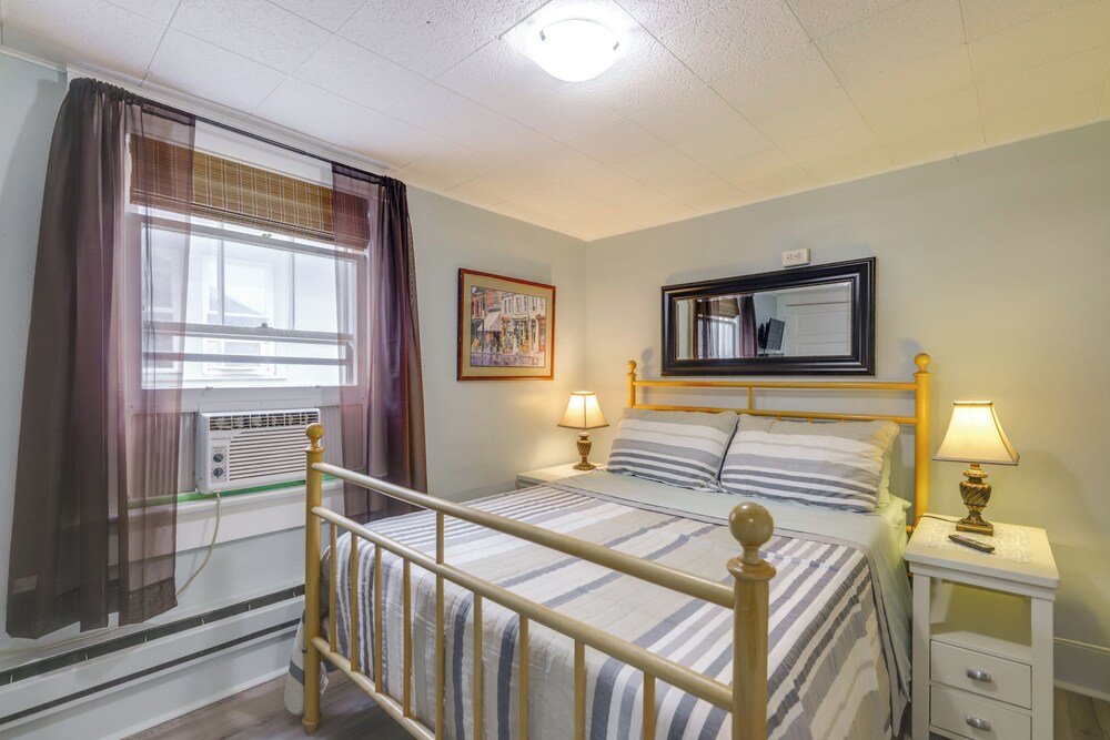 3 Mi to Dtwn: Dog-friendly Retreat in Dayton