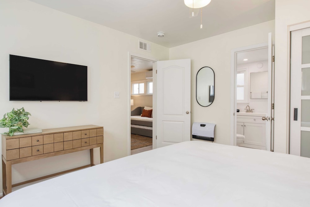 Surfrider I by Avantstay Walk to the Beach + Patio