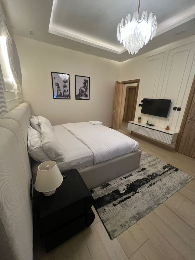 Luxurious 3 Bedroom Apartment in Eti Osa, Lagos