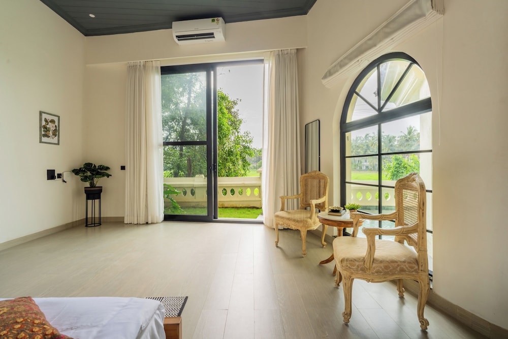 Water Edge by Akama Homes- 4Bhk Luxe