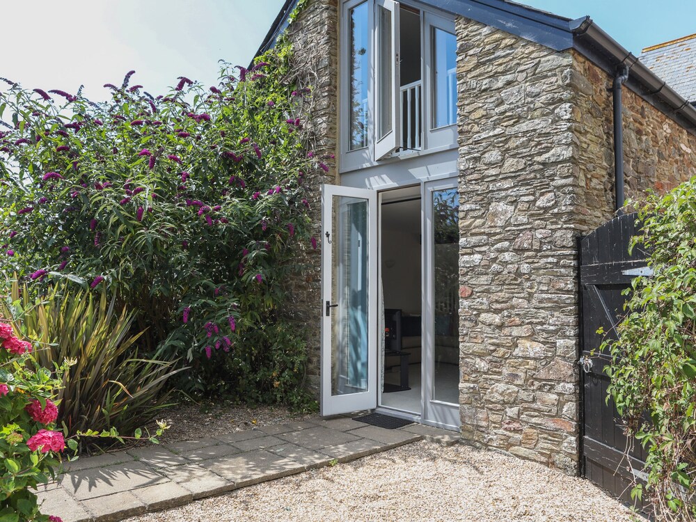 Stable End Cottage view 5