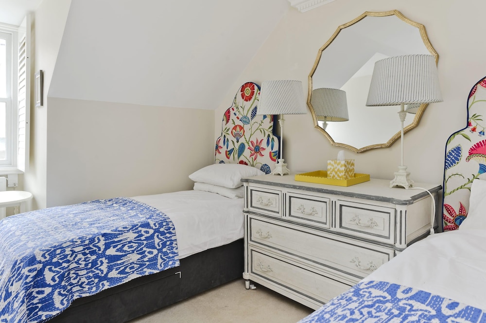 Long Stay Discounts - 2 Bed Earl s Court Apartment