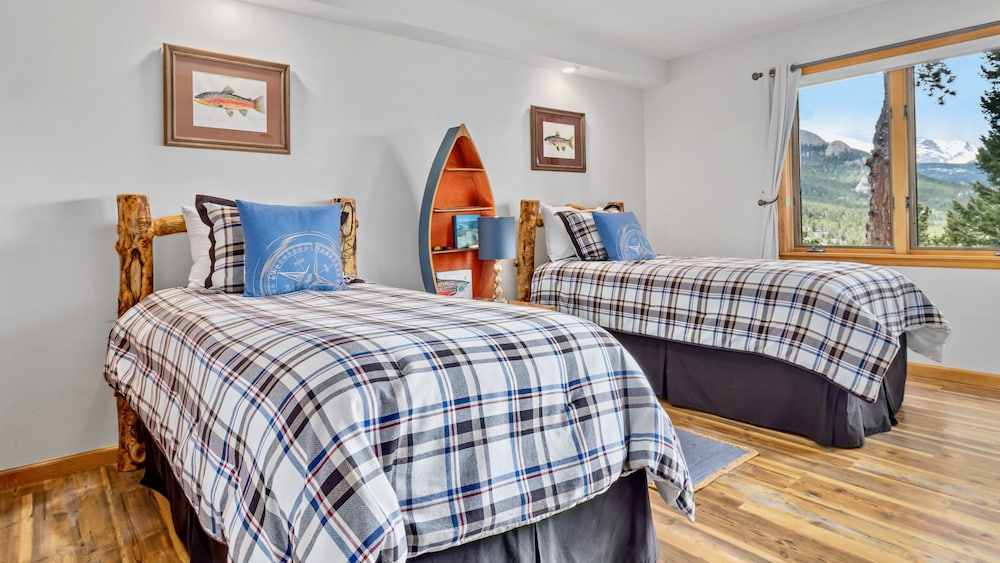 Montane Luxury Vacation Rental At Windcliff 3 Bedroom Home