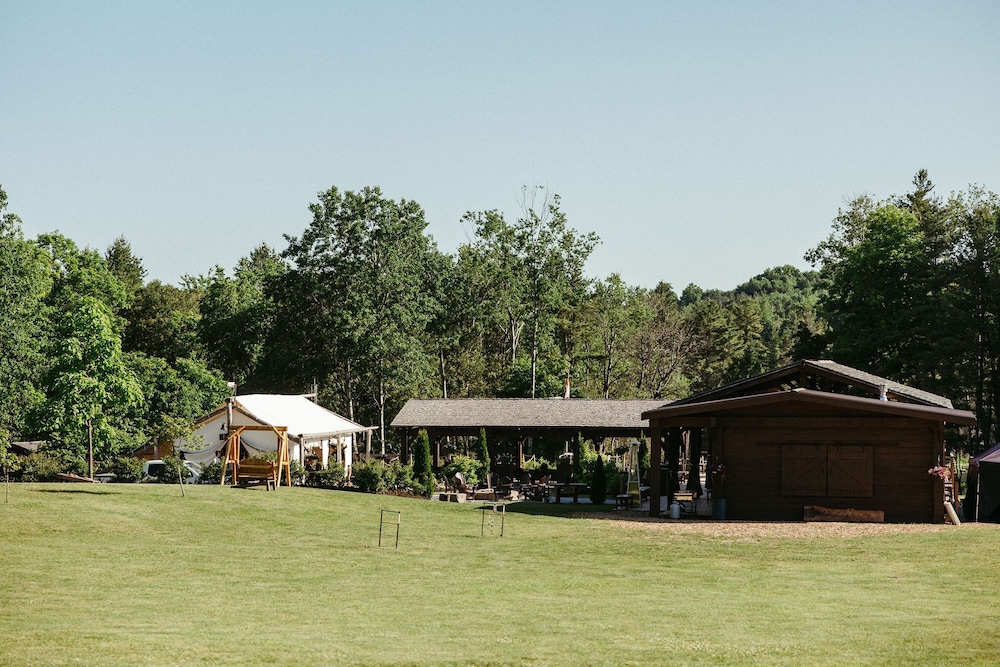 Whispering Springs Wilderness Retreat