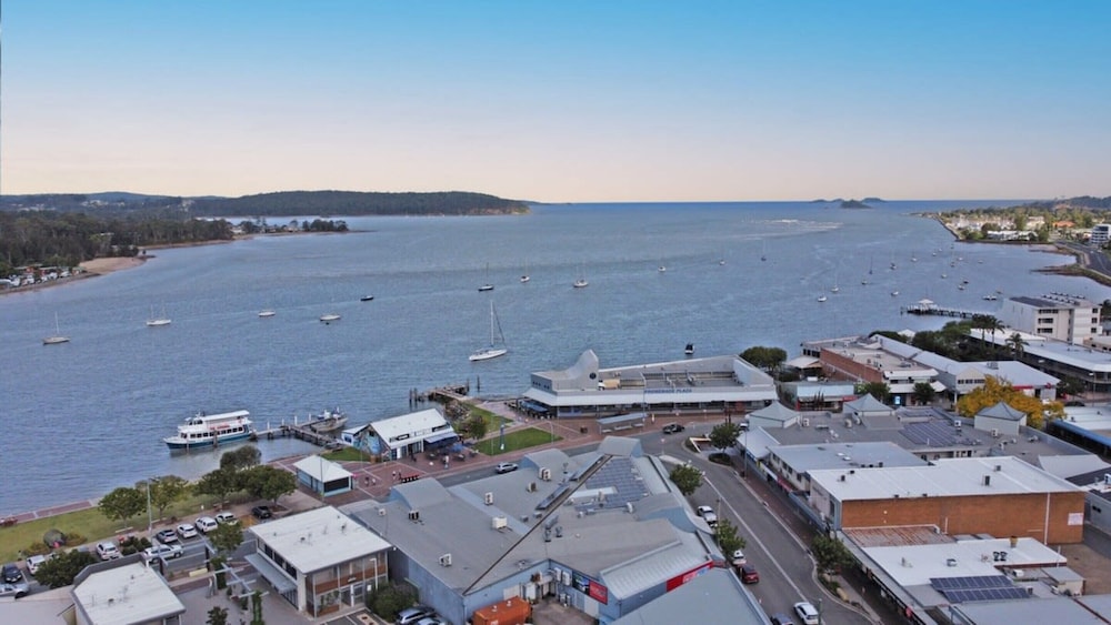 2-bedroom Apartment in the Heart of Batemans Bay