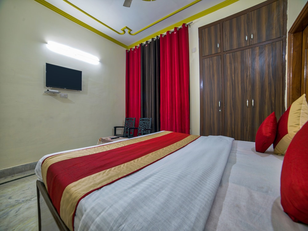 OYO 14246 Onella Rooms