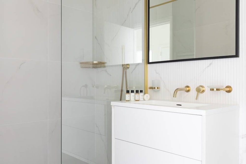Abingdon Road IV by Onefinestay