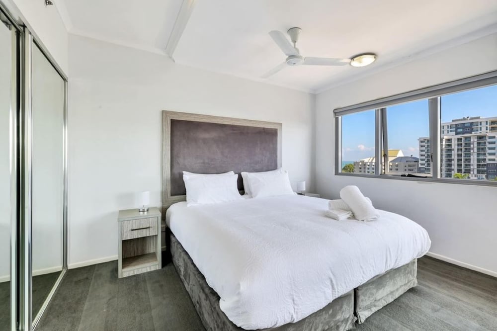 Stylish 1-bed Darwin City Stay With Balcony Views