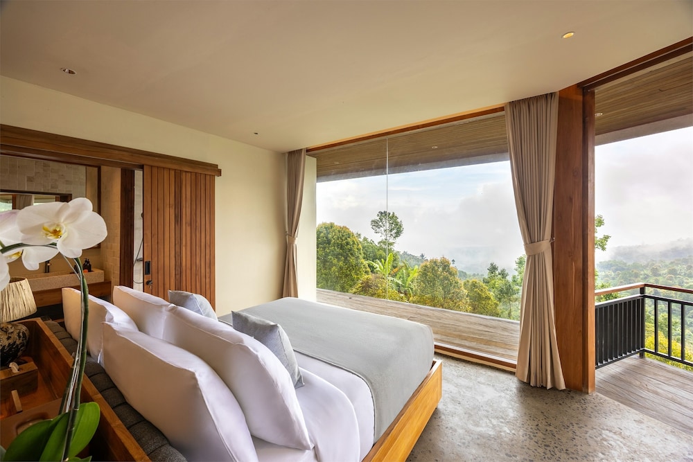 Asahan Munduk Cabin