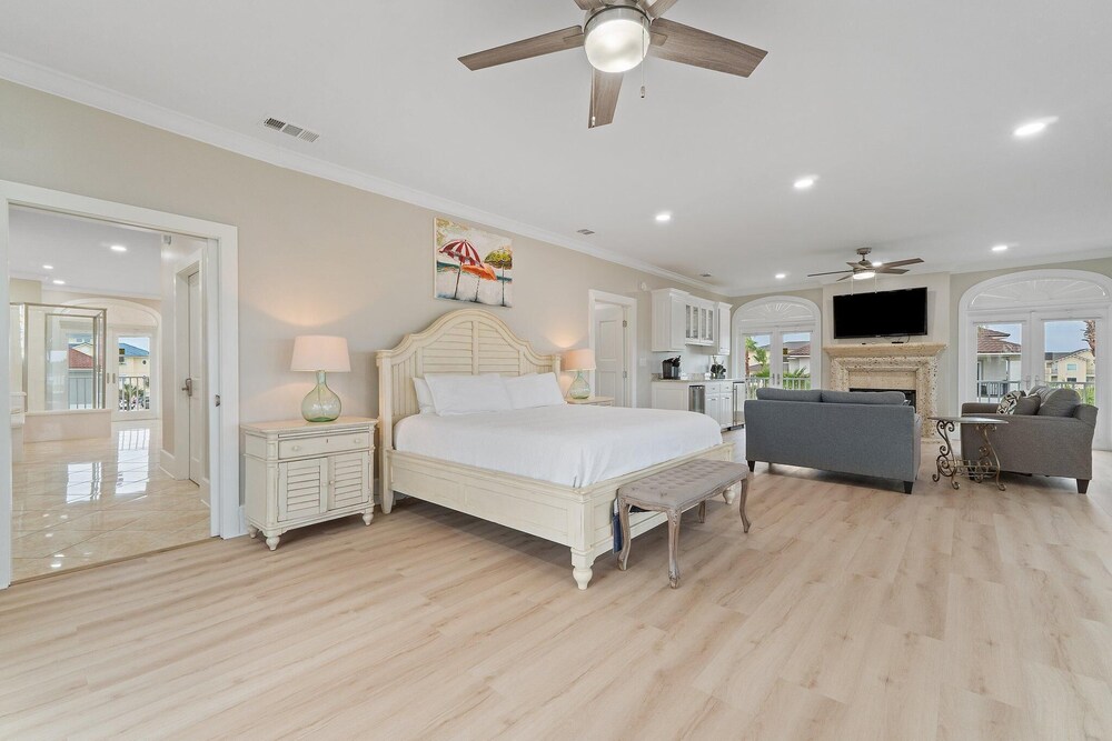 Reunion Beach House