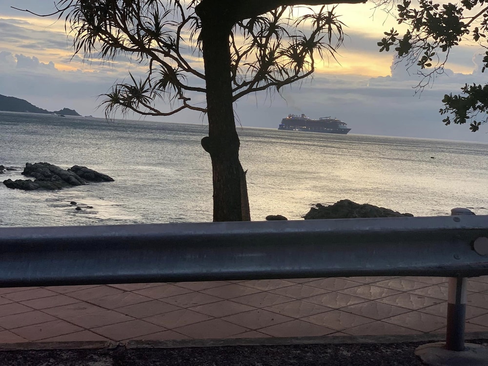 Bangla Thai  Escape 7-10 min walk view 3