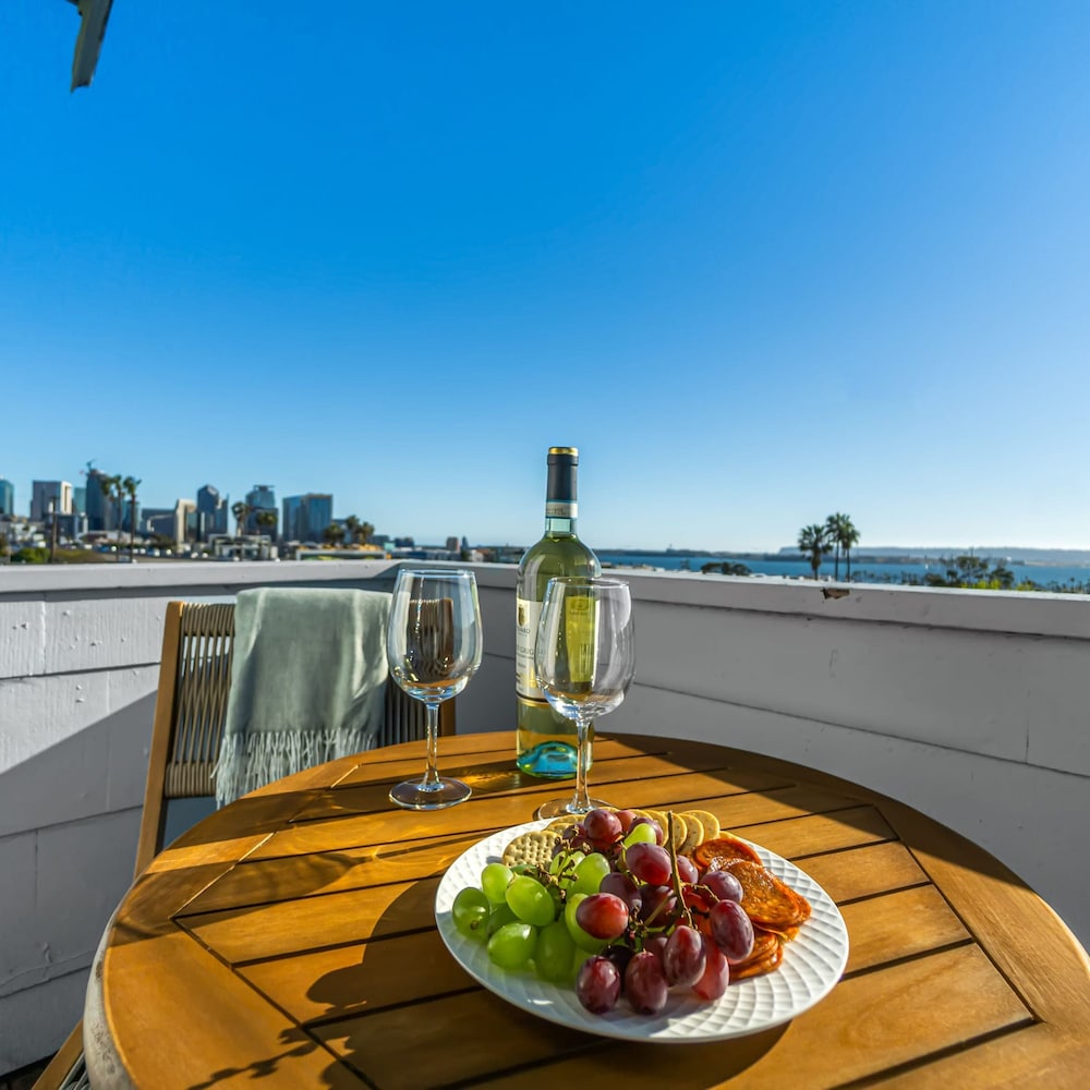 Bankers Hill Hideaway With AC Views and Parking