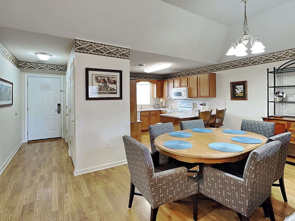 Hilltop Paradise by Jackson Mountain Rentals