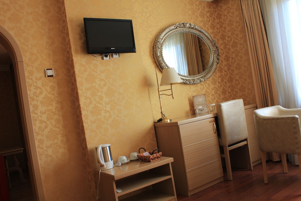 Royal Carine Otel - Image 21