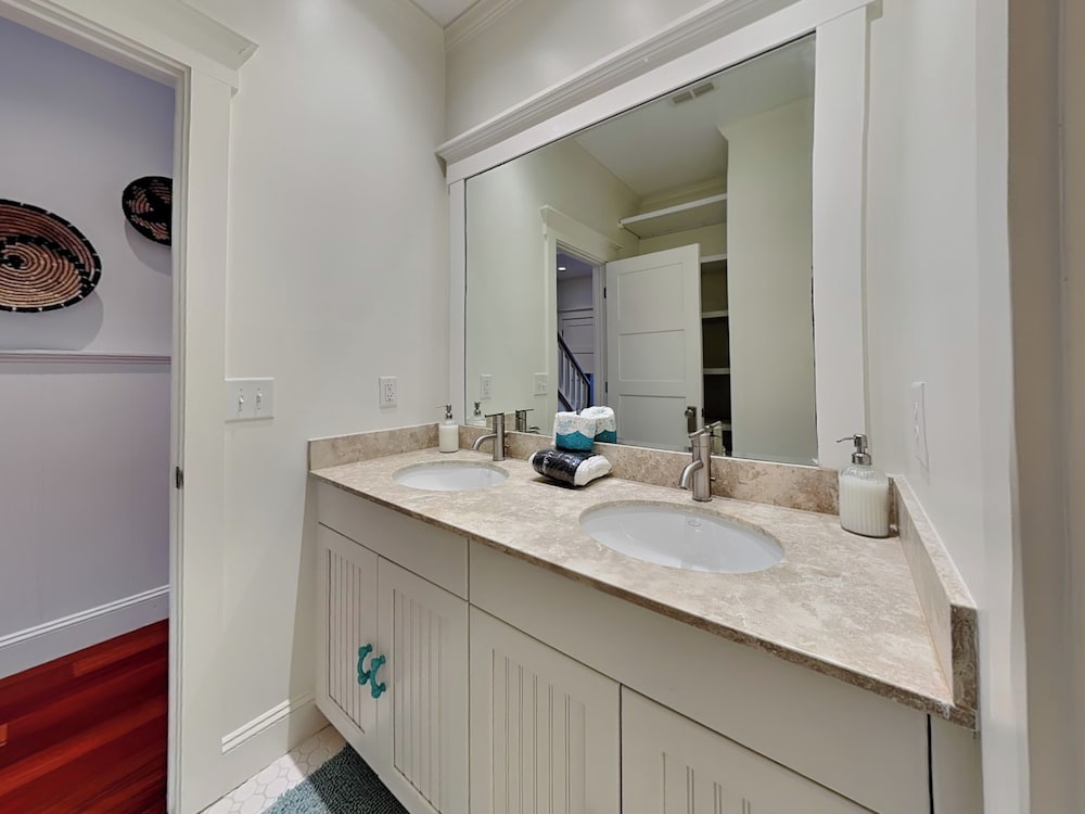 Windansea by Topsail Realty