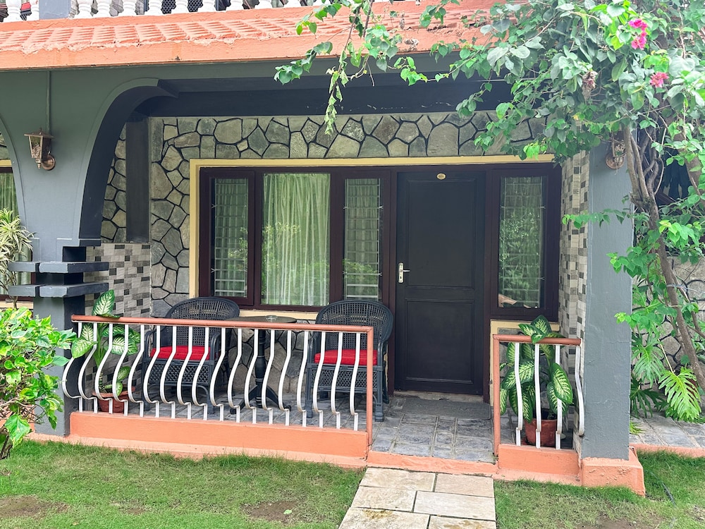 Lake View Resort